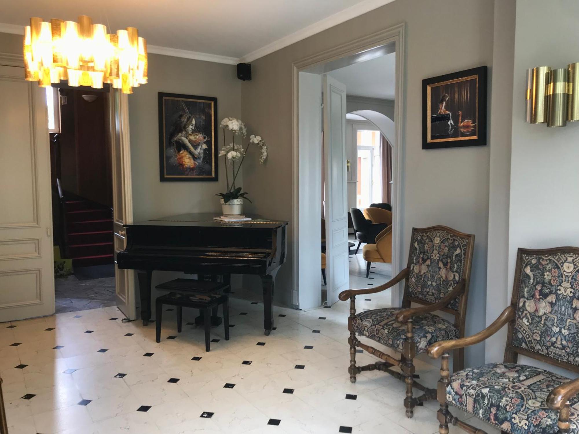 Logis Hotel & Restaurant - Le Chateau Des Tourelles 3 Etoiles Le Wast Bagian luar foto